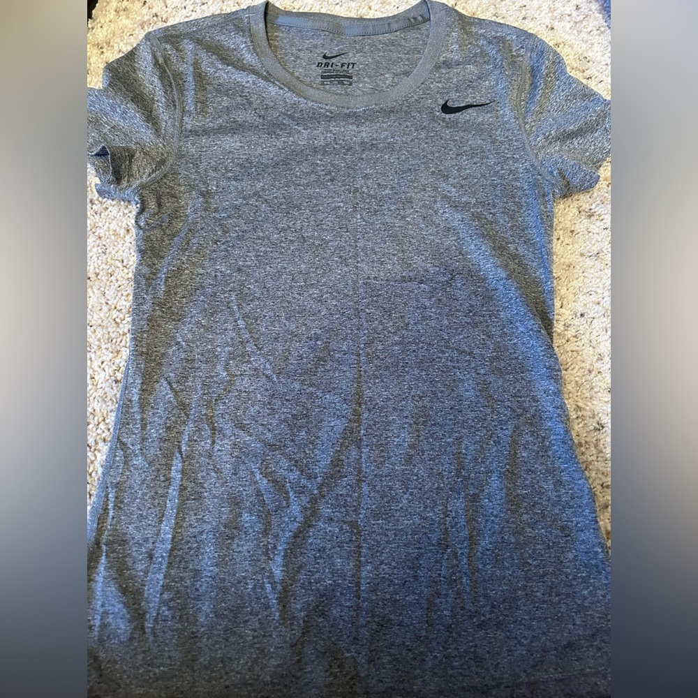 Nike Women's Heather Gray Dri-FIT Tee